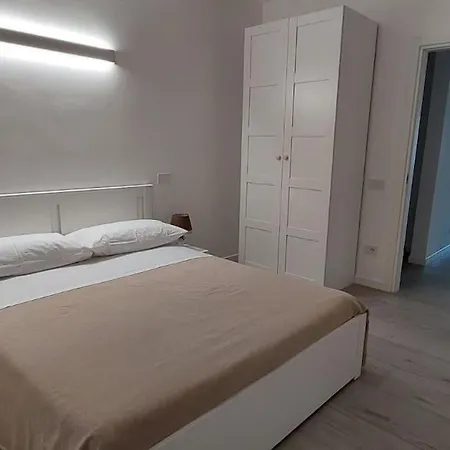 Apartment Nuovo In Centro Con Vista Mare