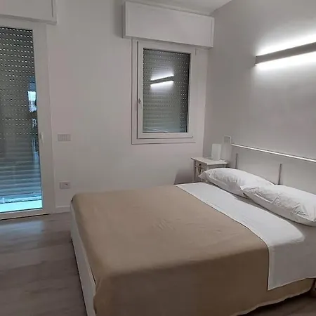 Nuovo In Centro Con Vista Mare *